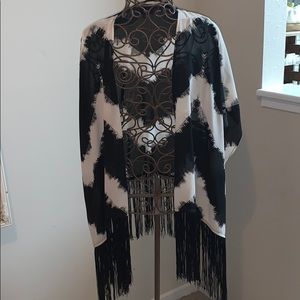 Black and white Chevron Fringed Kimono